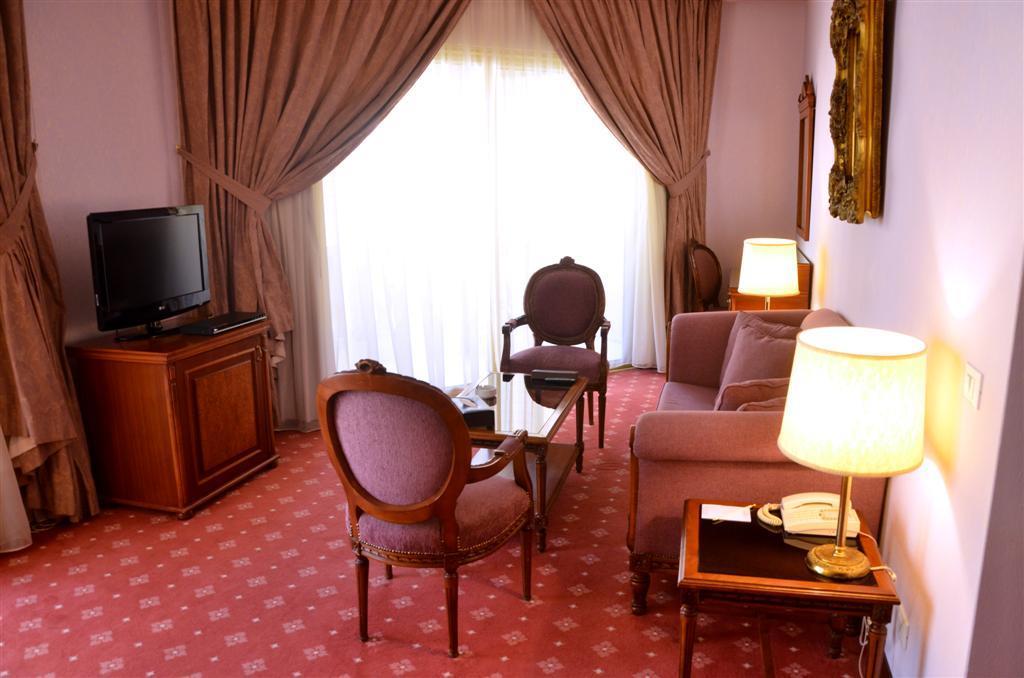 Serenada Golden Palace - Boutique 4*